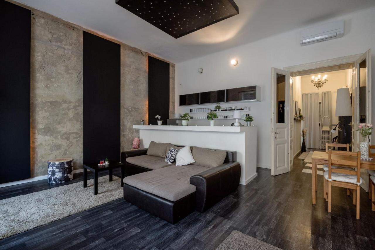Spacious Apartment Almassy Budapest Exterior foto