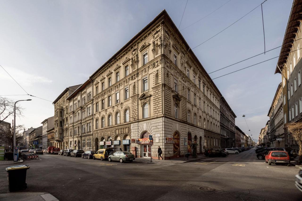 Spacious Apartment Almassy Budapest Exterior foto